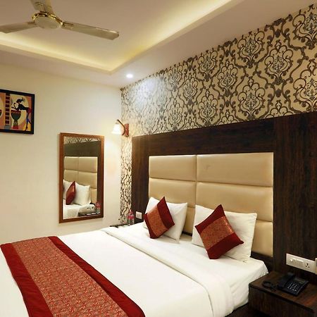 Hotel Qualia Suites At Delhi Airport Yeni Delhi Dış mekan fotoğraf