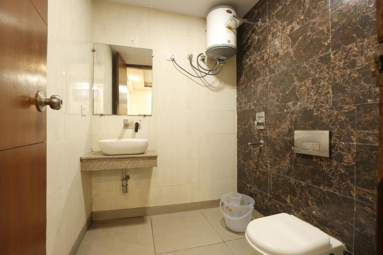 Hotel Qualia Suites At Delhi Airport Yeni Delhi Dış mekan fotoğraf