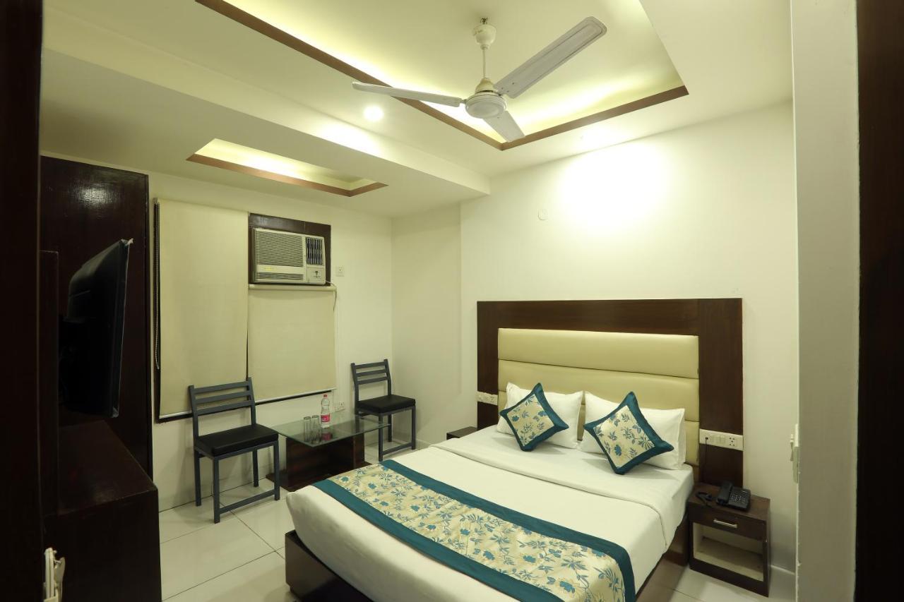 Hotel Qualia Suites At Delhi Airport Yeni Delhi Dış mekan fotoğraf