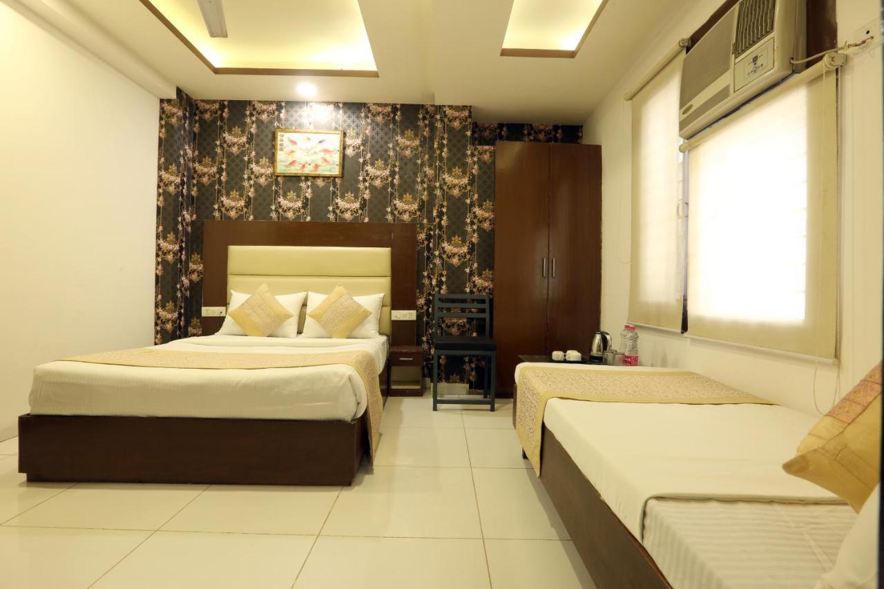 Hotel Qualia Suites At Delhi Airport Yeni Delhi Dış mekan fotoğraf