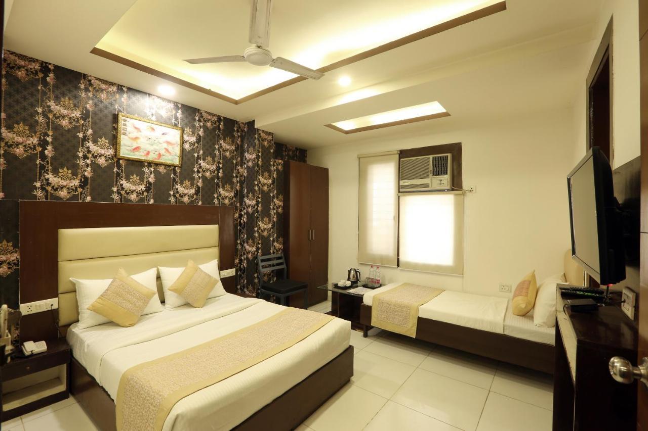 Hotel Qualia Suites At Delhi Airport Yeni Delhi Dış mekan fotoğraf